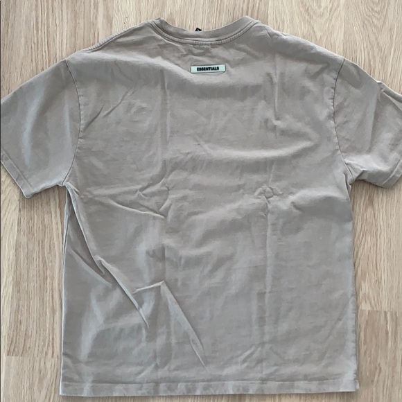 FEAR OF GOD ESSENTIALS 3M Logo Boxy T-Shirt - Picture 5 of 6